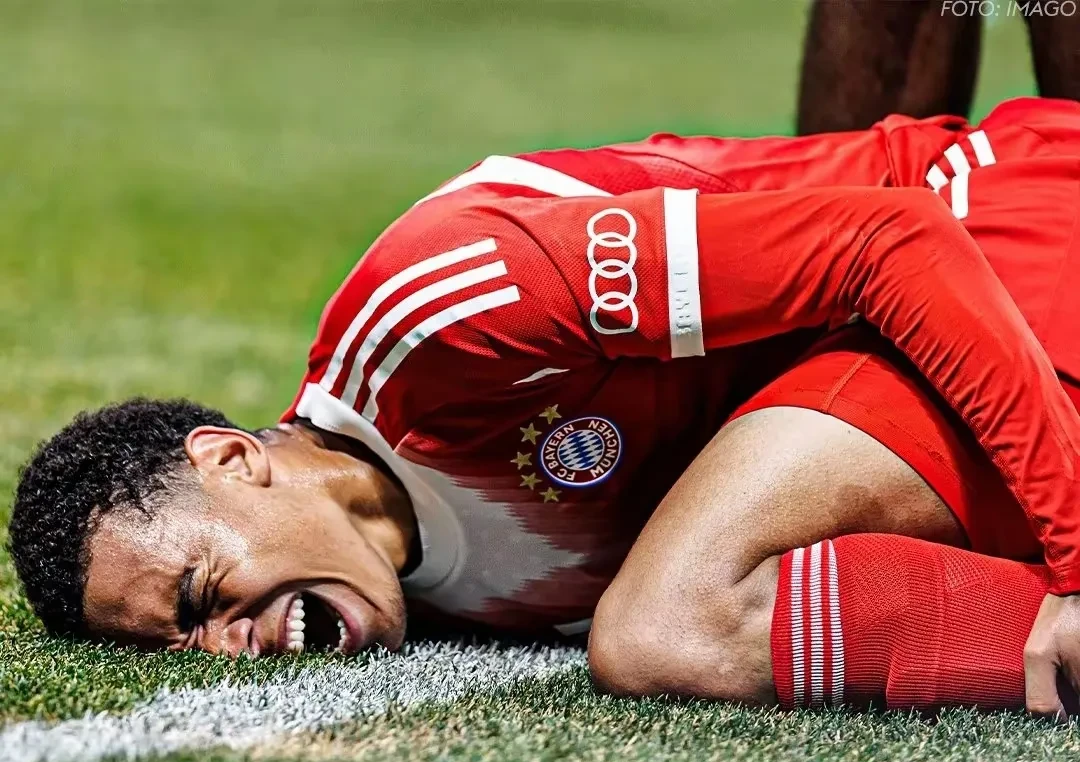 开云体育app-世界杯明星选手受伤退赛，引发热议