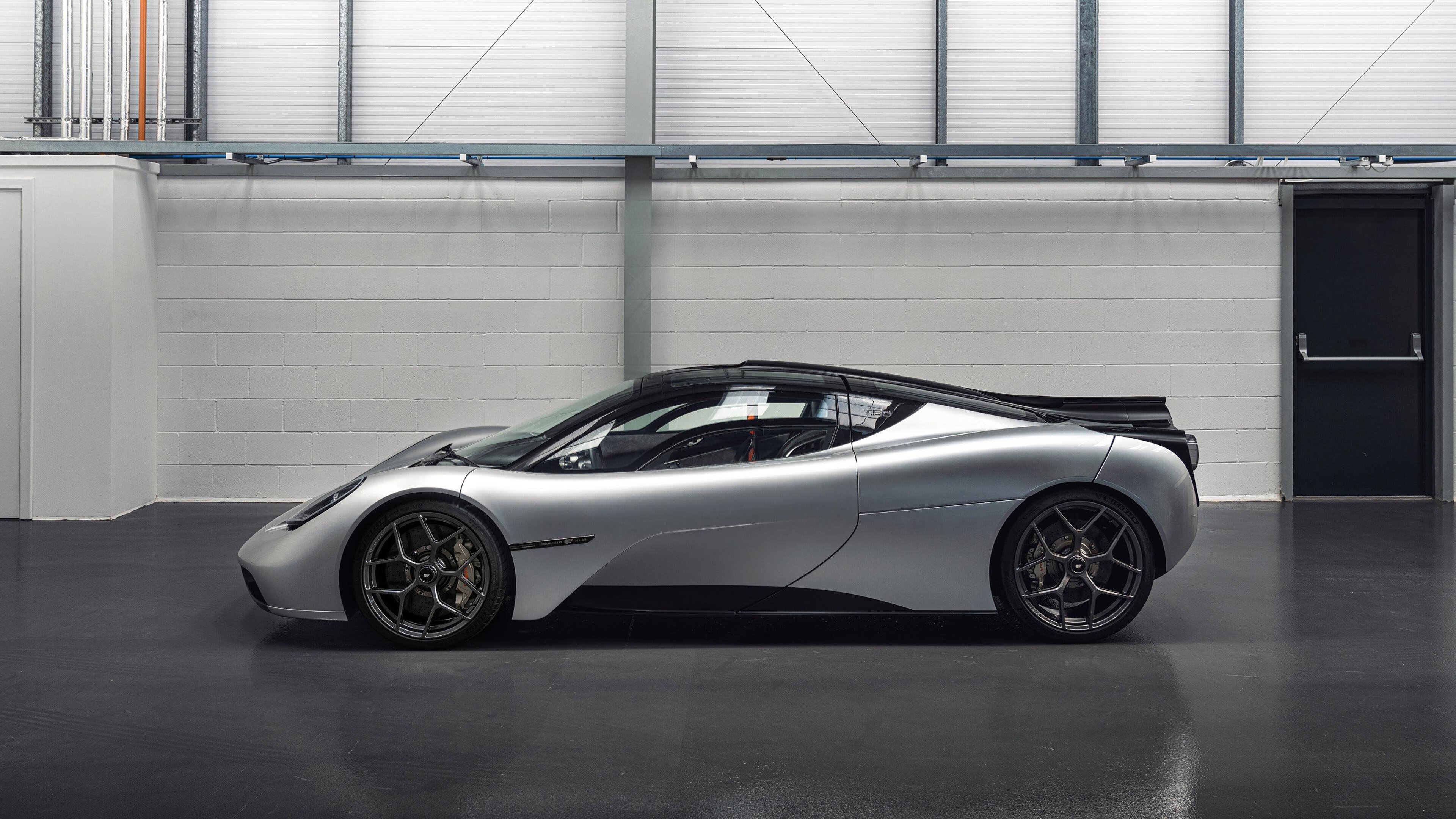 开云体育-高原、石桥与无国界的闪电，当苏格兰穿越拉巴斯，姆巴佩在何处接管比赛？