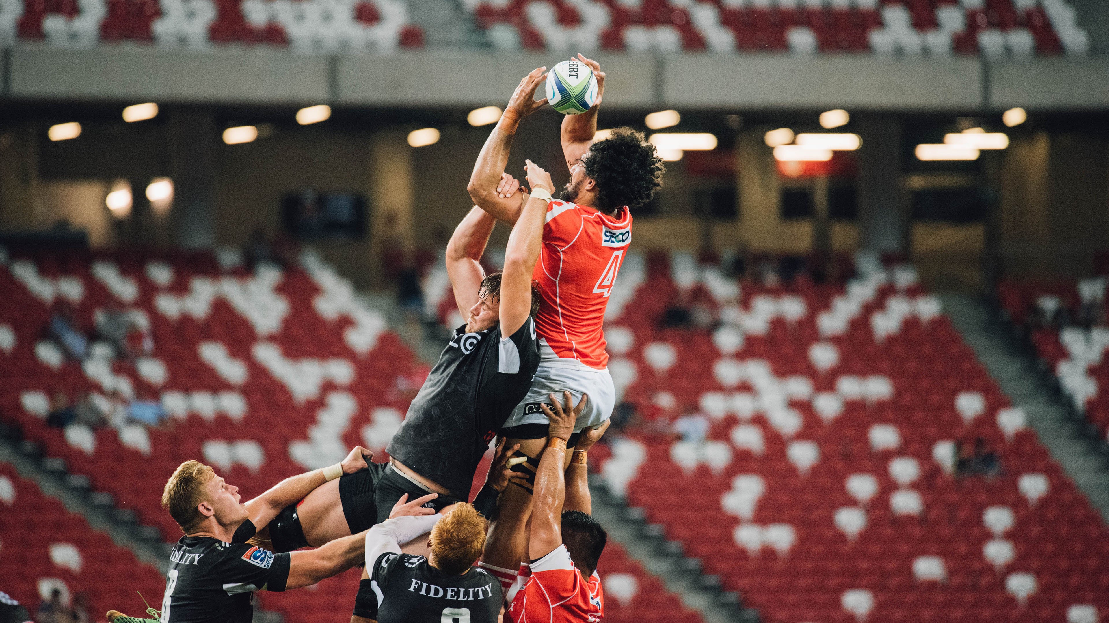 蜡像馆与火焰，拉文灼穿北京队的冰冷铁幕