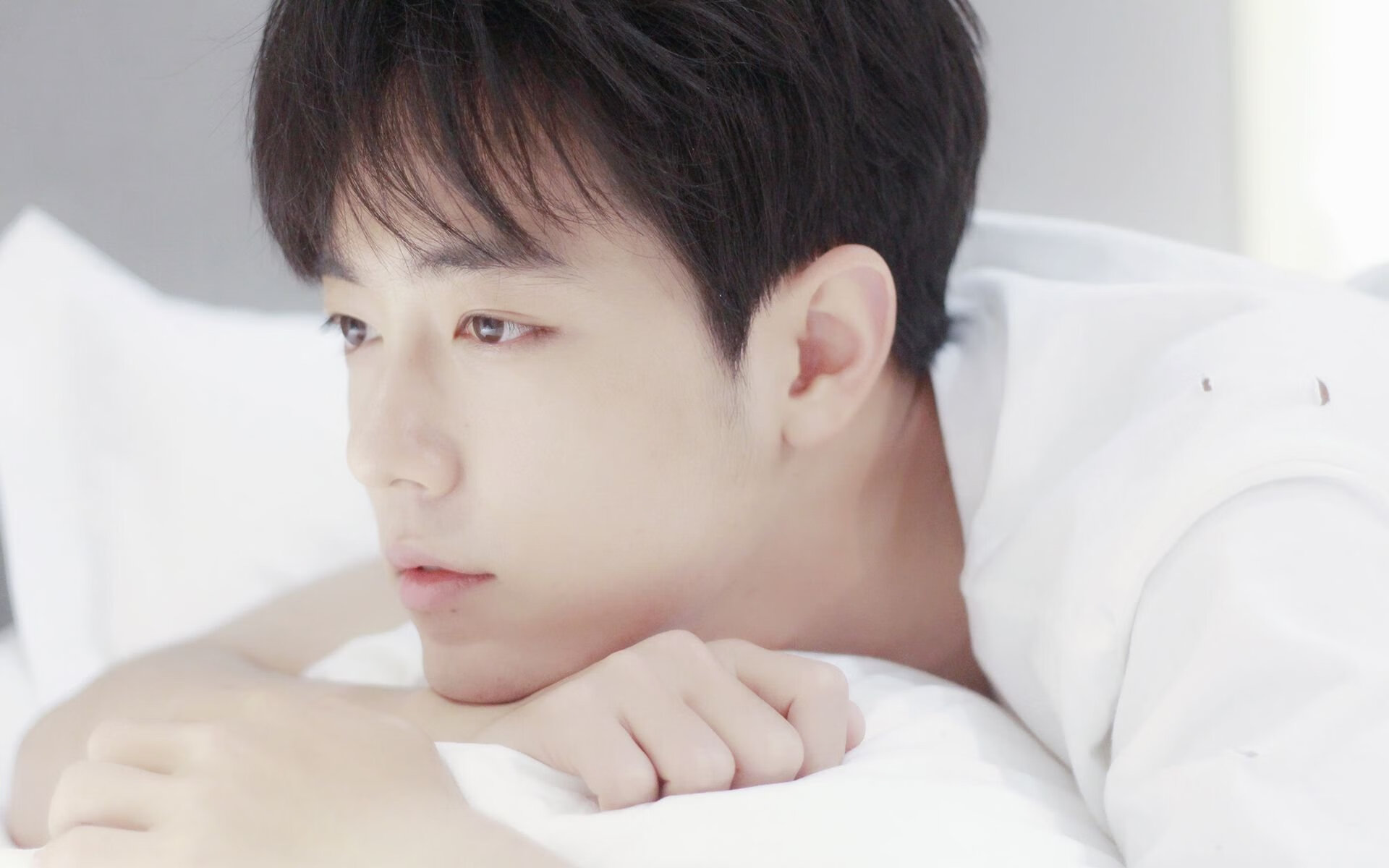 德甲争冠战之夜，迪马利亚用冷焰灼穿喧嚣