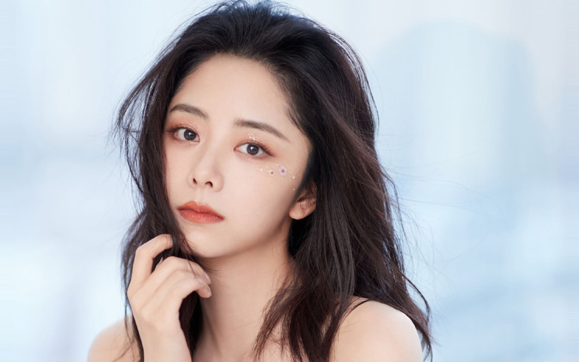 绿茵哲学碰撞，当意式链式防守遭遇桑巴洪流—从里昂冲垮巴西谈现代足球战术边界